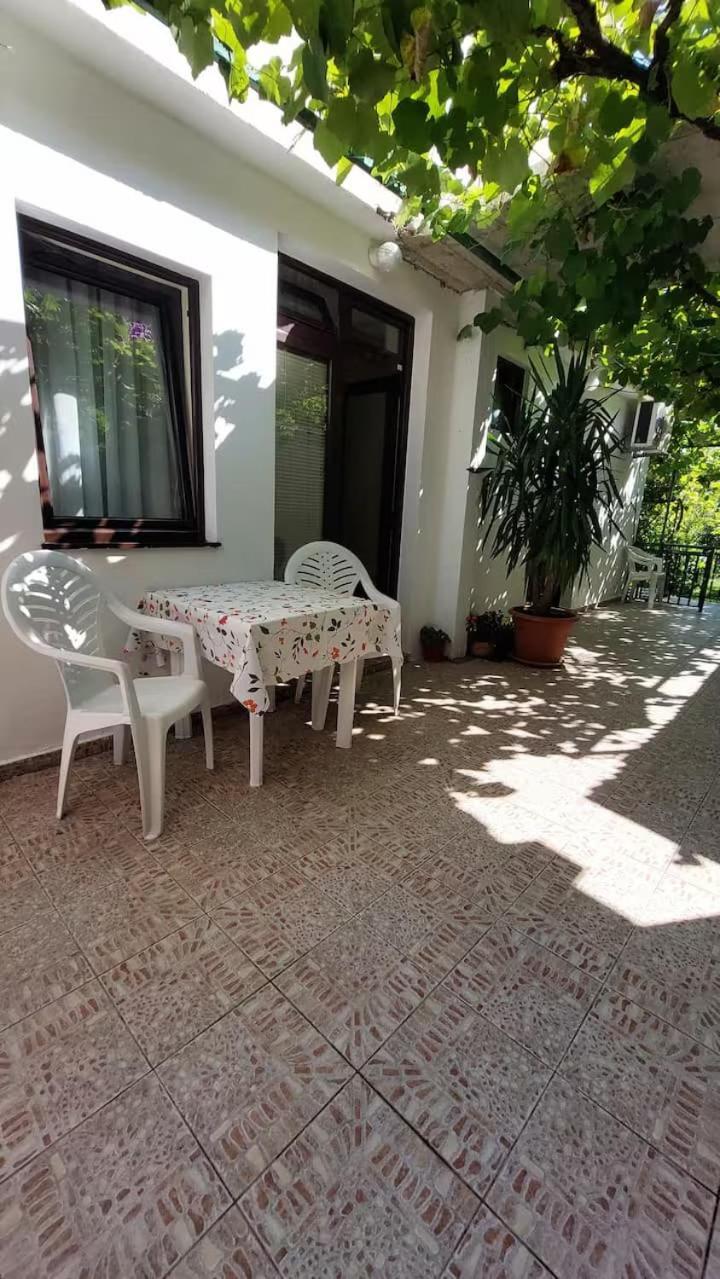 Apartmens Marina Bečići Exteriör bild