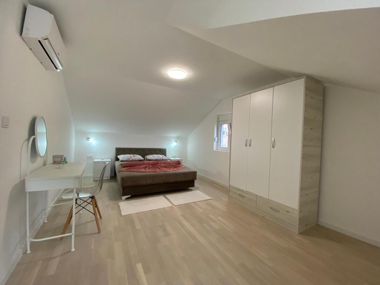 Apartmens Marina Bečići Exteriör bild